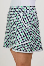 Sofibella 16" SKORT -9007STG Color: Stardust Geo Size: Small