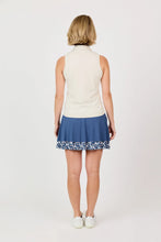 Sofibella MOCK NECK SLEEVELESS - QUIET FORCE 2498QUFALB Color: Alabaster Size: Small
