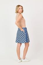 Sofibella 17" SKORT - QUIET FORCE 2499QUFGBF Color: Geo Ball Flower Size: Small