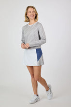 Sofibella LONG SLEEVE - WILD CORAL 2522WICWGR Color: Wild Side Jacquard Grey Size: Small