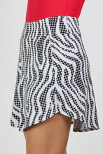 Sofibella 17" SKORT - 2485FIH  Color: Fierce Hound Size: Small