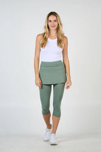 Sofibella ABAZA SKORT - UV STAPLES 7011ARM Color: Army Size: Small