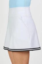 Sofibella 16" SKORT - FRESH AIR 2646FREWHT Color:White Size: Small