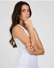 Sofibella HALF ZIP TANK - WHITE STRIPES 2531WSTWHT Color: White Size: Small