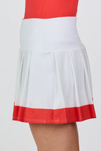 Sofibella PLEATED 14" SKORT - VIVA HIBISCUS 2489VIVWHT Color: White Size: Small